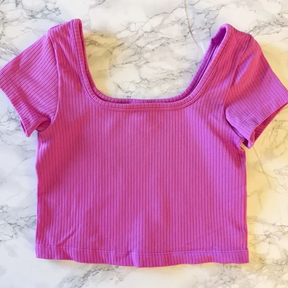 PINK Victorias Secret seamless ribbed crop top